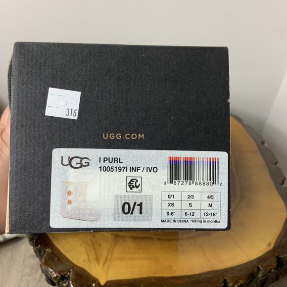 NEW! UGG Purl Knit Boots - Picture 10 of 10